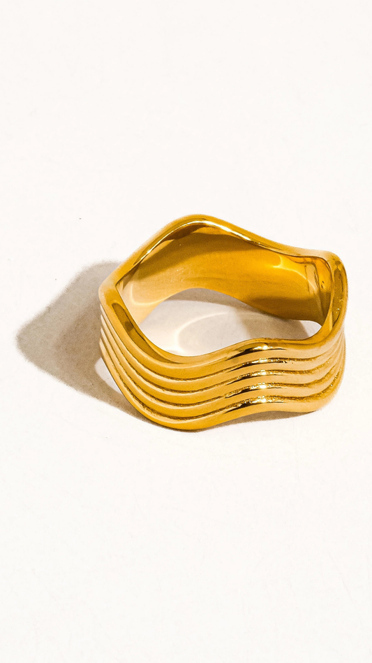 Ivan wavy Ring