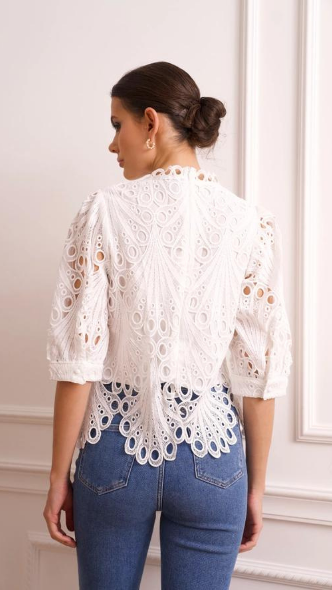 Daisy lace top