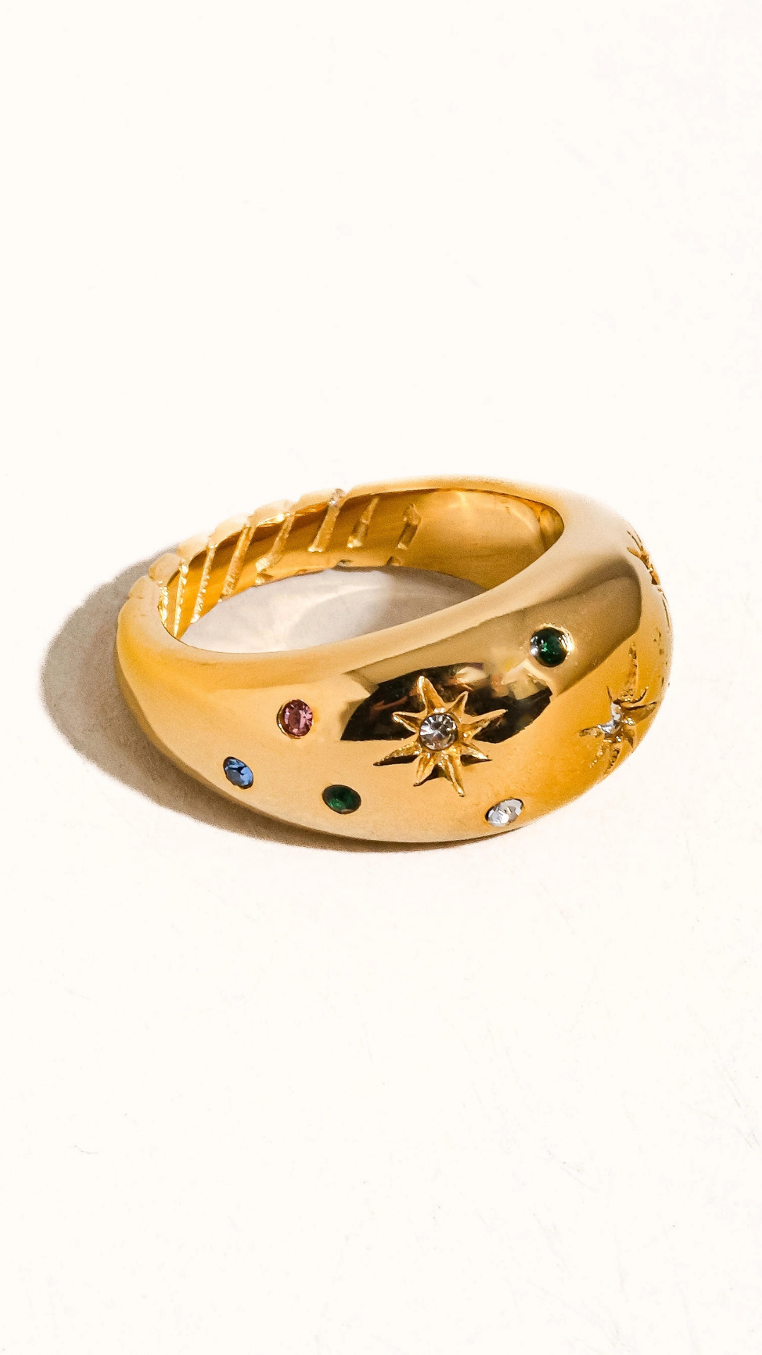 Angela 18K Gold Star Dome Ring